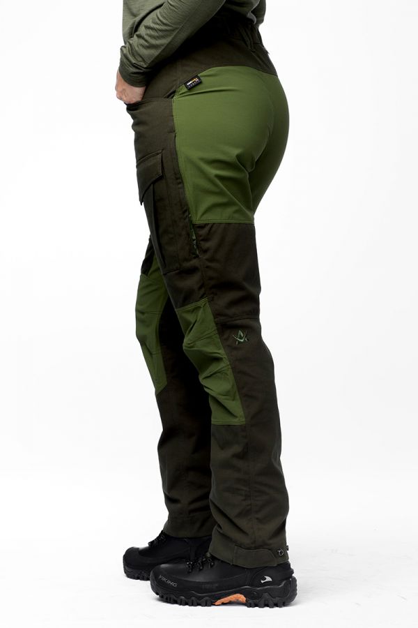 alaska-ranger-w-pant-green3.jpg