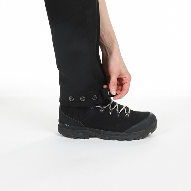 Trekking Lite Pro Ws Pant_Black_530090_detail4 Normaali.png